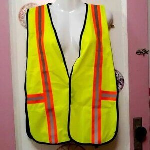 4/20 Industrial Safety Vest with Reflective Strips, Neon Yellow - NWOT